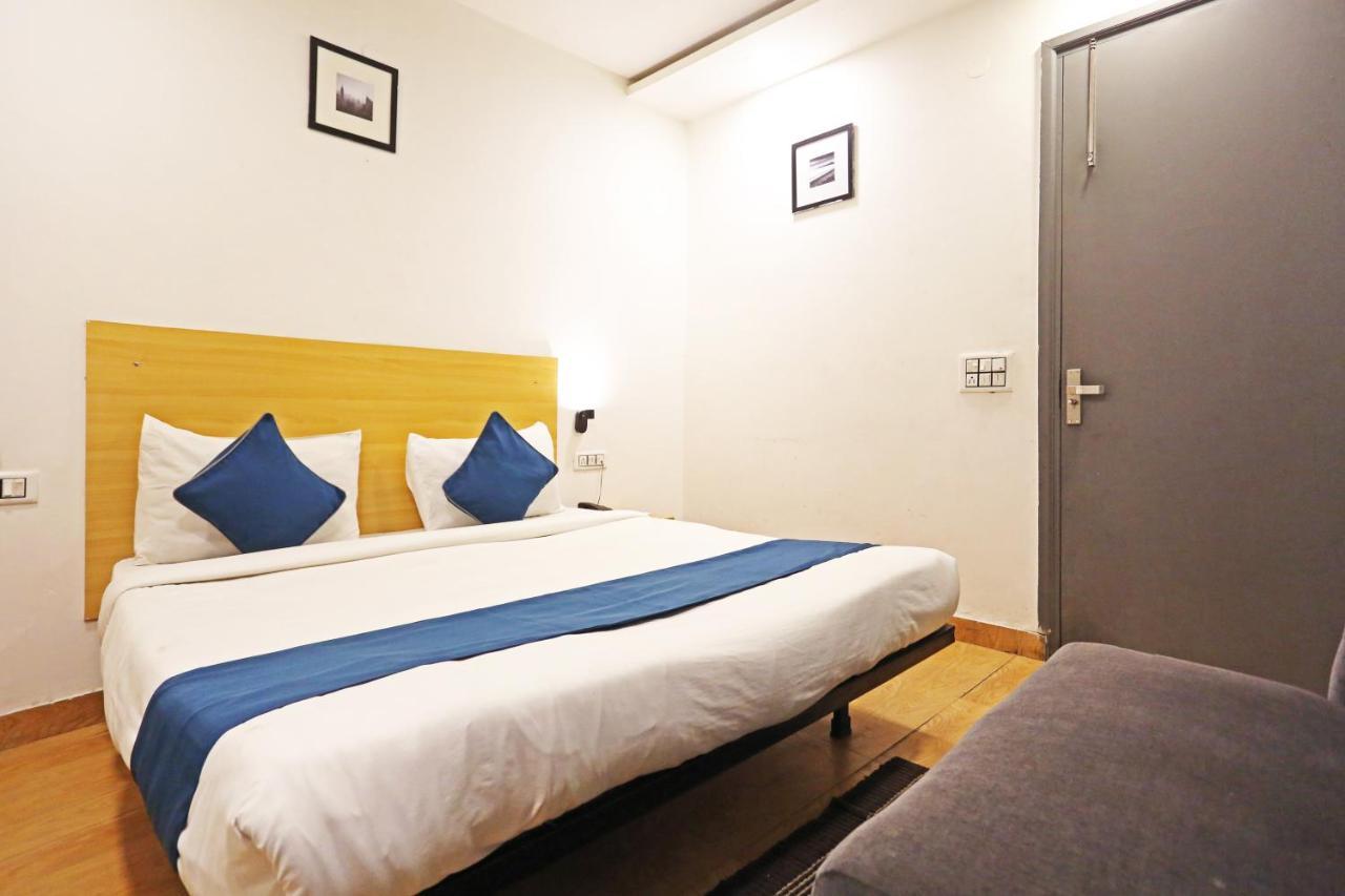 Raaso Rohini Sec-16 By Arrow Hotel 3*