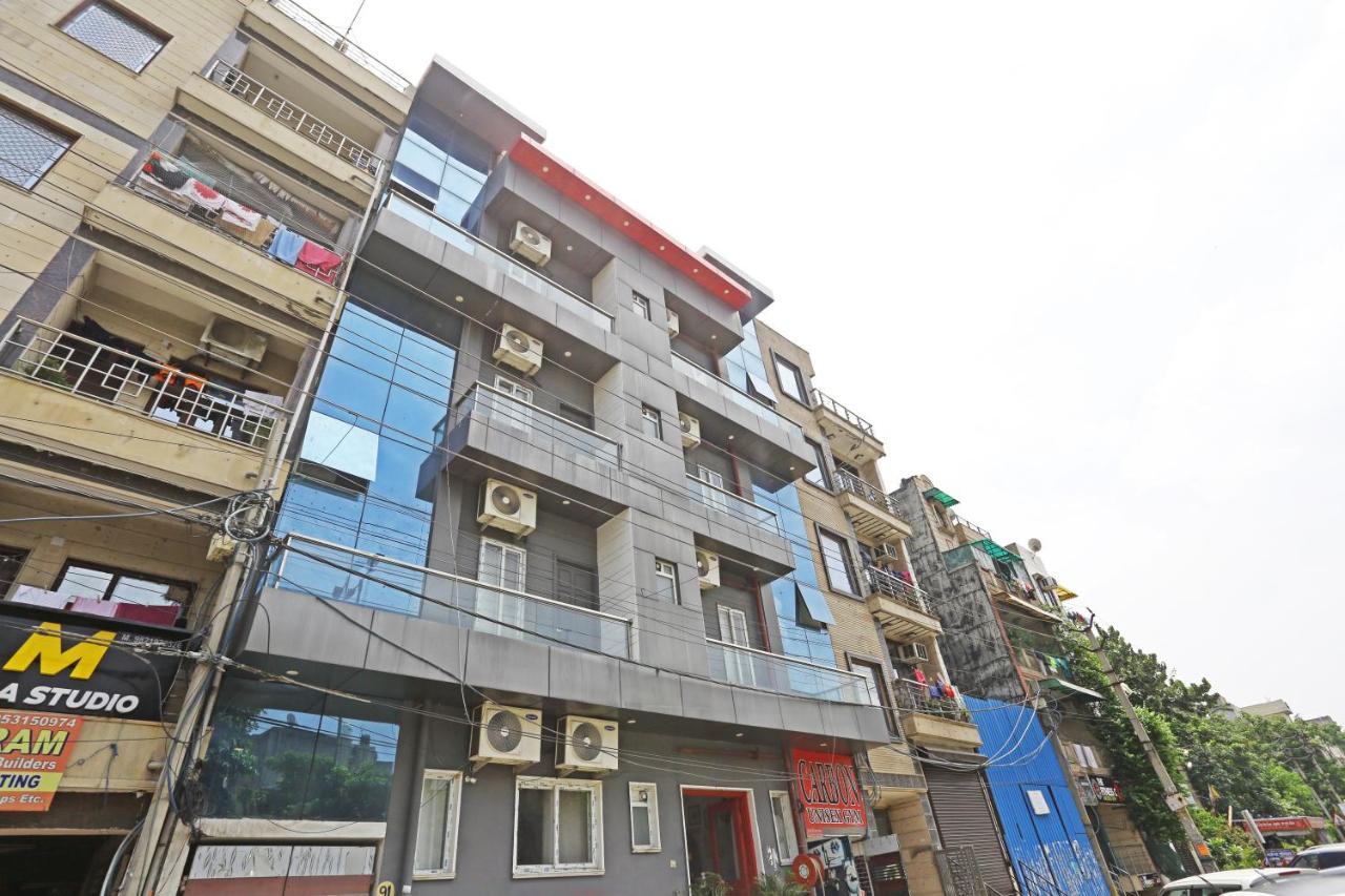 Hotel Raaso Rohini Sec-16 By Arrow