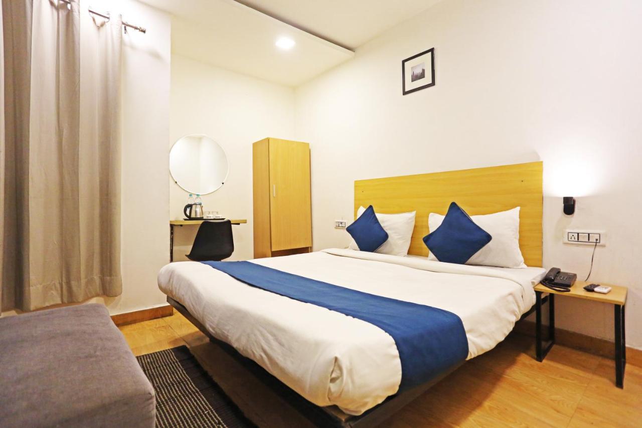 Raaso Rohini Sec-16 By Arrow Hotel 3*