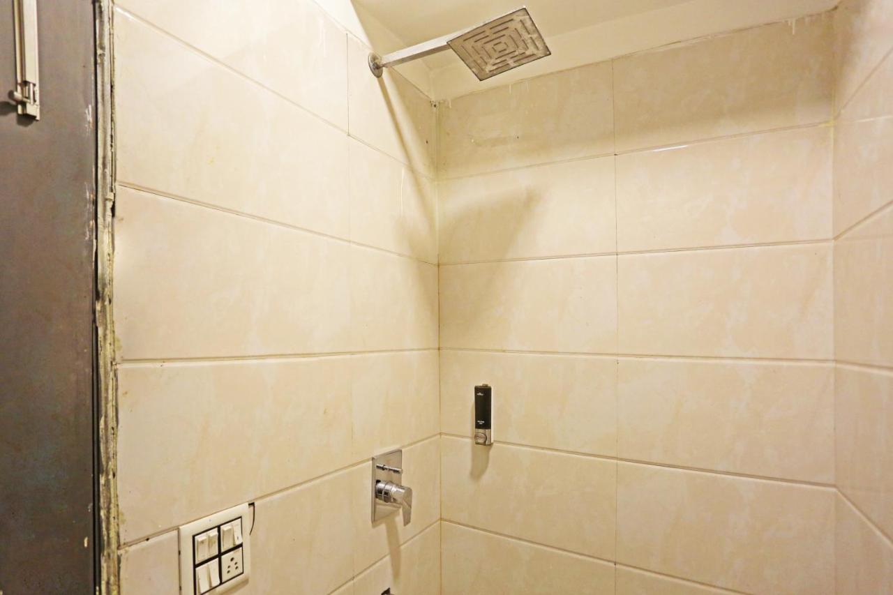 Hotel Raaso Rohini Sec-16 By Arrow