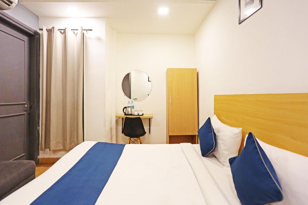 Hotel Raaso Rohini Sec-16 By Arrow 3*