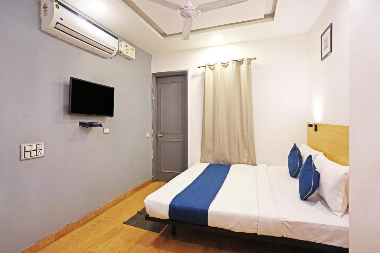 Raaso Rohini Sec-16 By Arrow 3* Delhi (National Capital Territory of India)